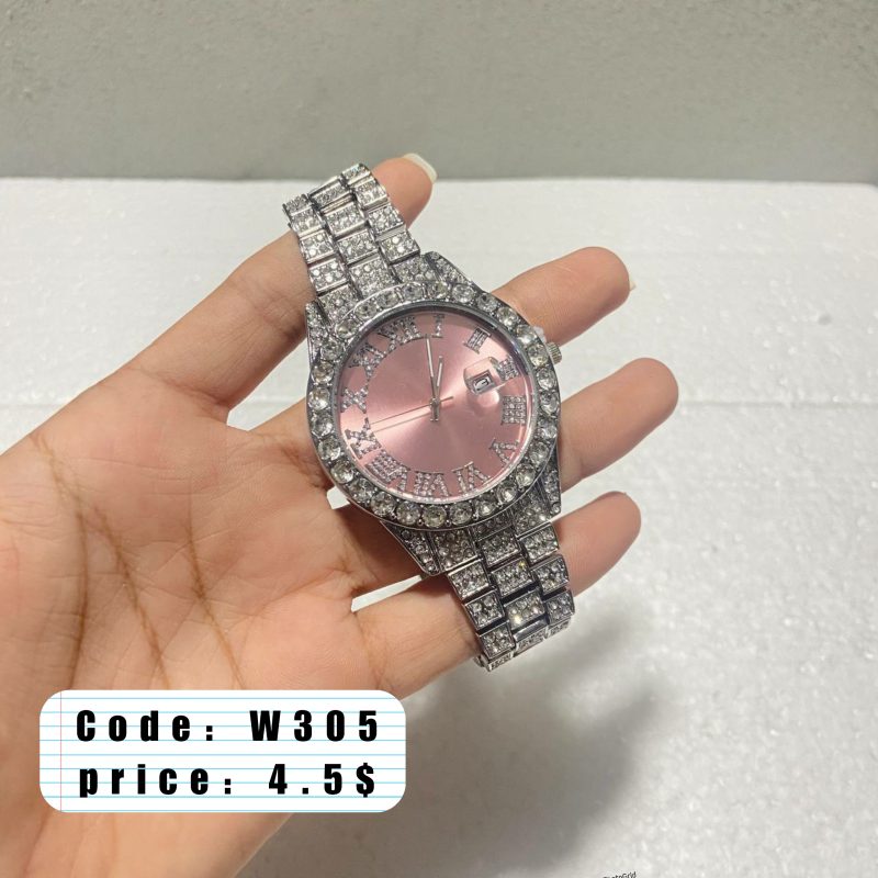 W305