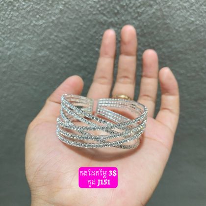 J151