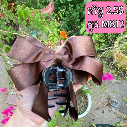 M812